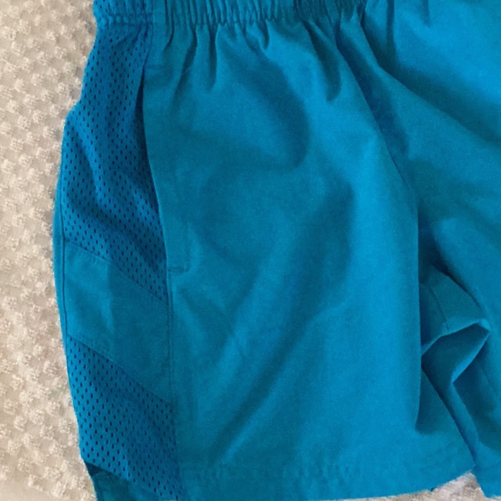 🐒 Shorts - Picture 2 of 5